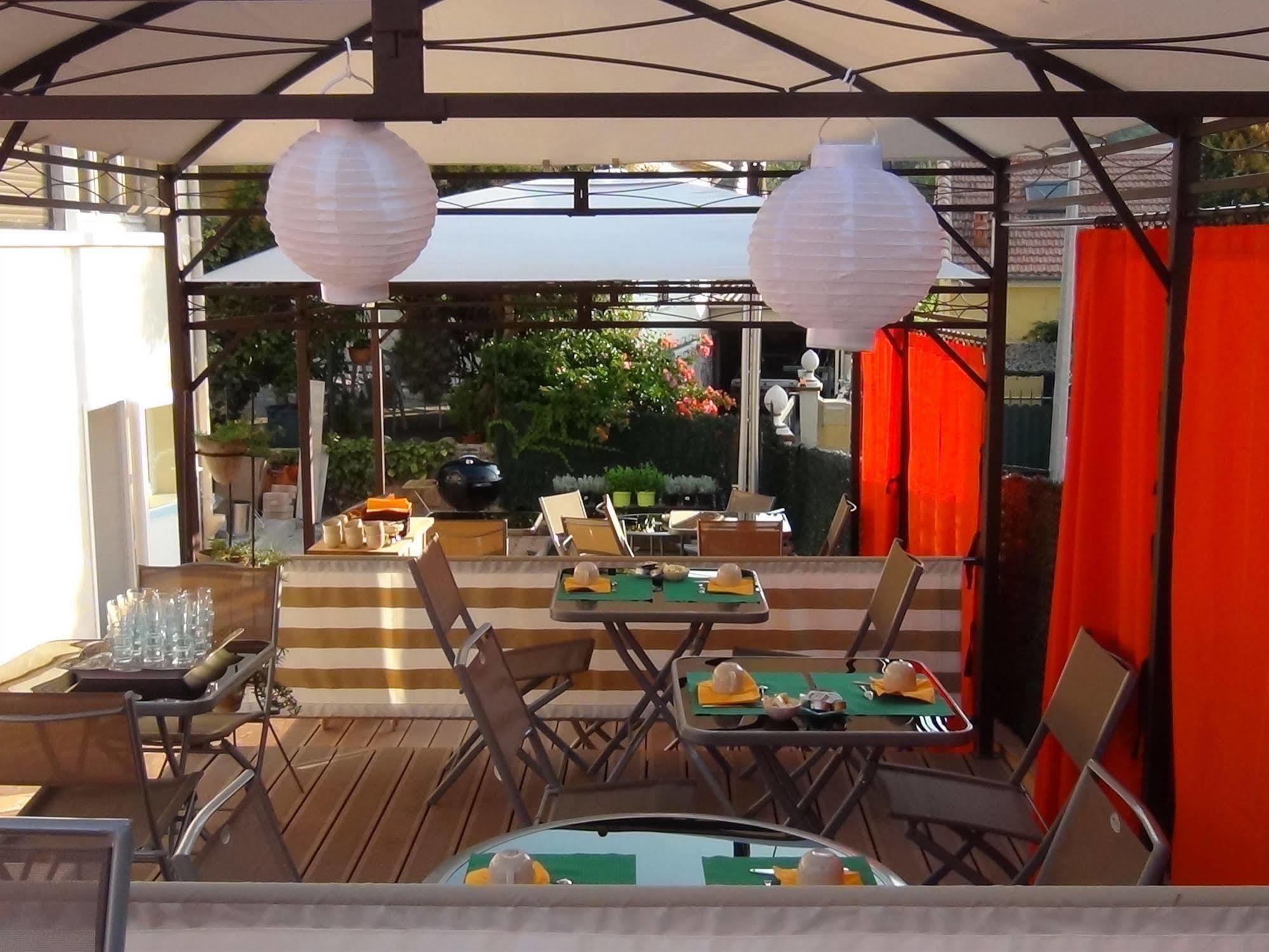 Hotel Du Soleil Hyères Zewnętrze zdjęcie